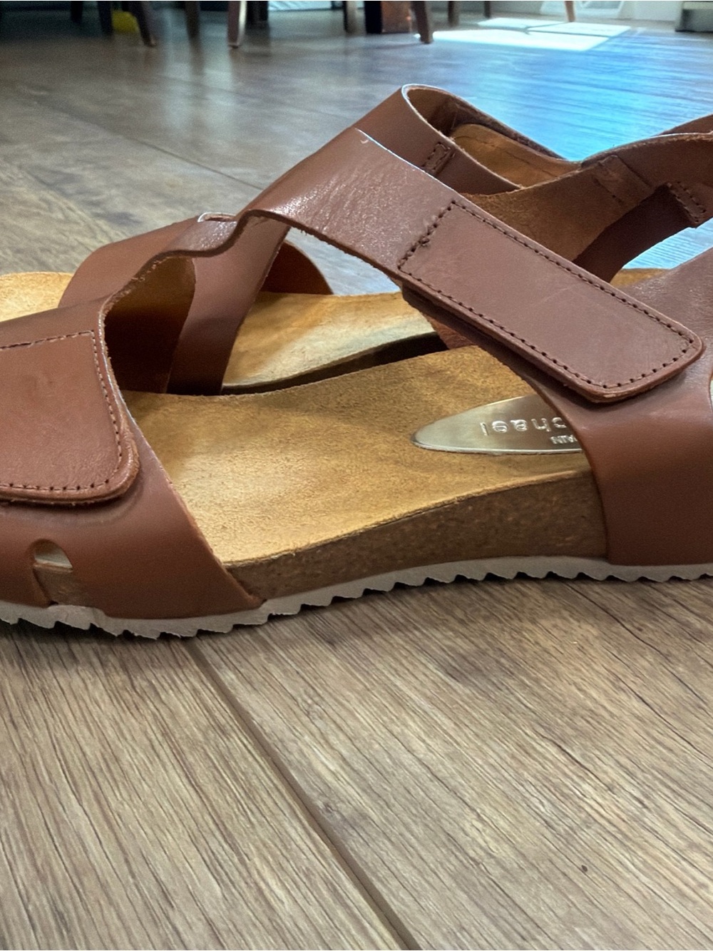 Eric Michael Brown Leather Slingback Sandals - Picture 5 of 8
